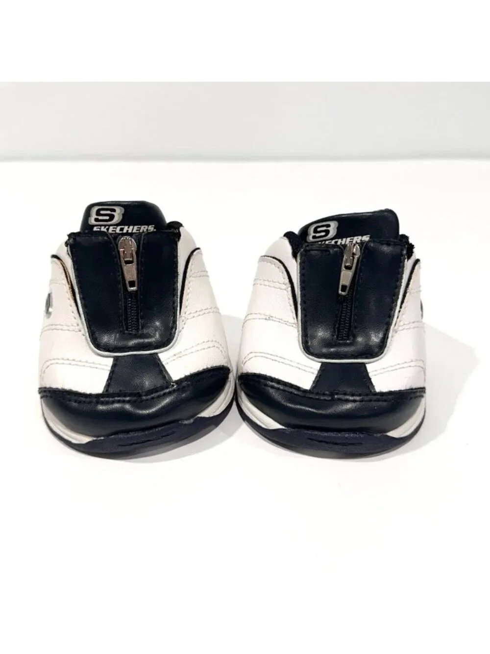 Build-A-Bear Workshop Skechers Navy & White Sneakers